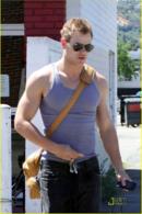 KELLAN LUTZ ENSE?A M?SCULO
